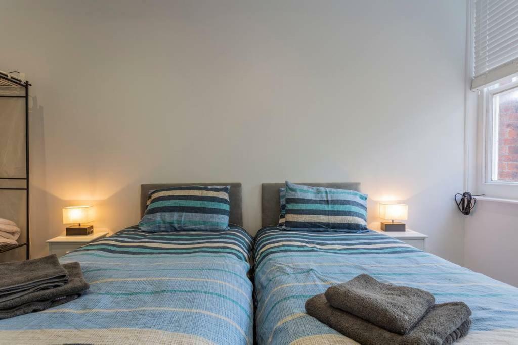 Spacious Central Chic Apartment - Simplycheckin Winchester Exterior foto